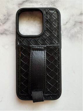 Walli Skyline Weave Black iPhone 15 Pro Faux Leather Phone Case